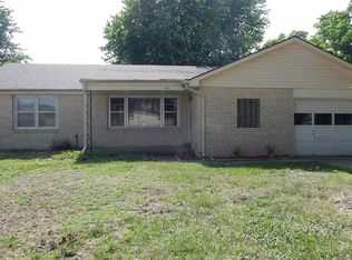 1301 Mound St, Winfield, KS 67156