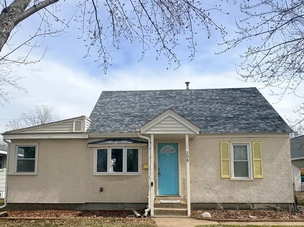 208 5th Ave SE, Osseo, MN 55369
