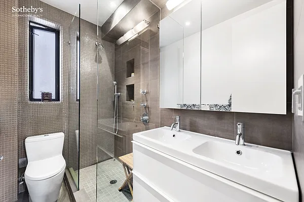 Sold by Sotheby's International Realty | media 13