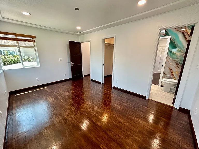 5051 Del Monte Ave — Photo 13