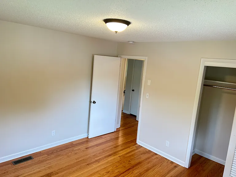 4220 Tacoma Ave — Photo 12