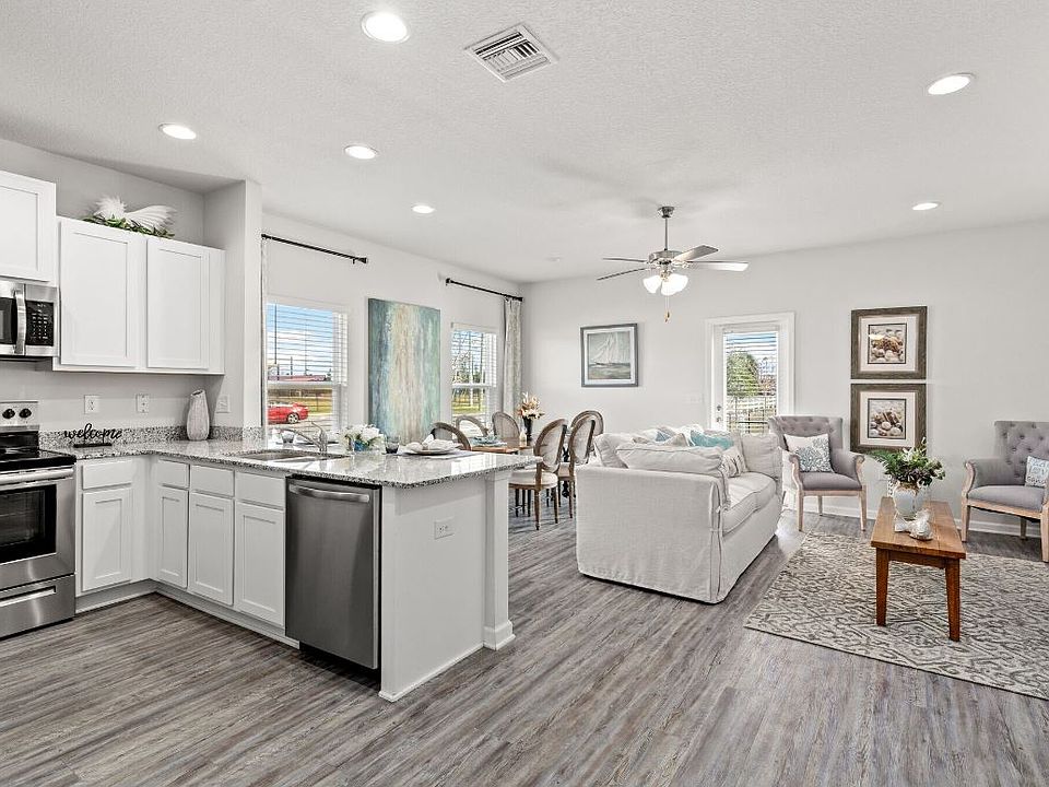 1st image of 1009 Parkview Dr #1005