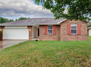 5241 S Morning Glory Ln, Battlefield, MO 65619
