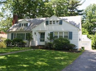 520 Rockview Ave, North Plainfield, NJ 07063