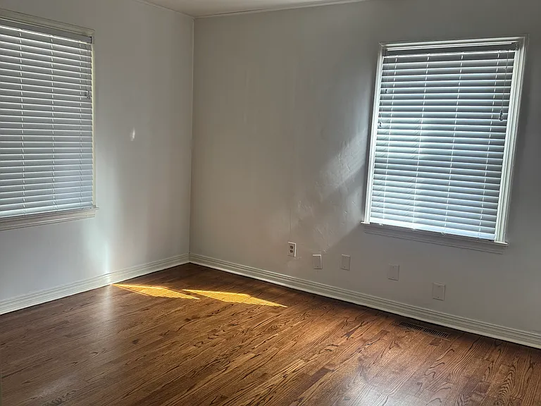 9817 Chesterton Pl — Photo 7