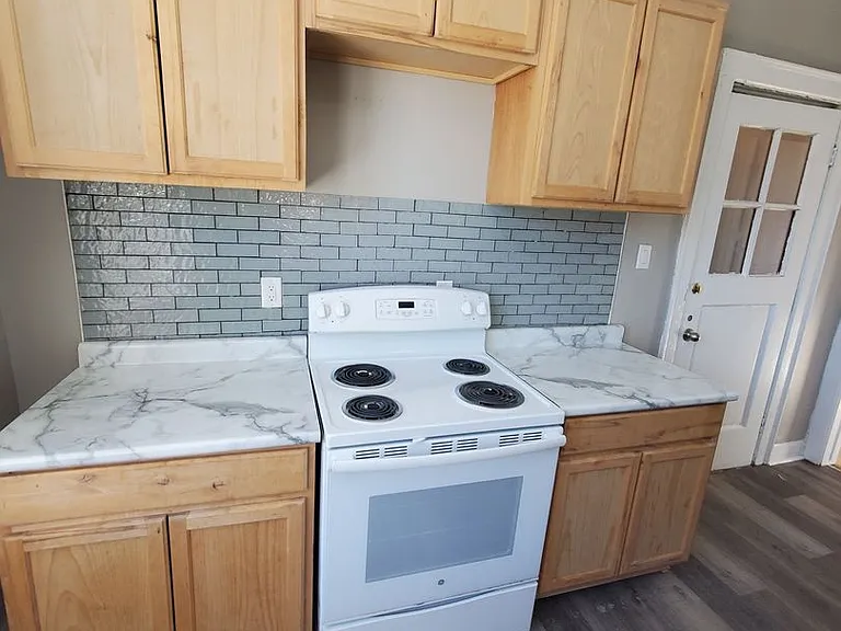 223-225 E Burleigh St. (Duplex)(Ace Property) — Photo 9