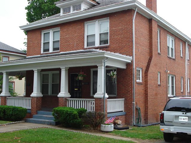 1st image of 2929 Northumberland Ave