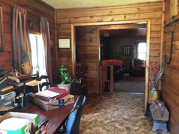 4th image of 104 County Road 1092