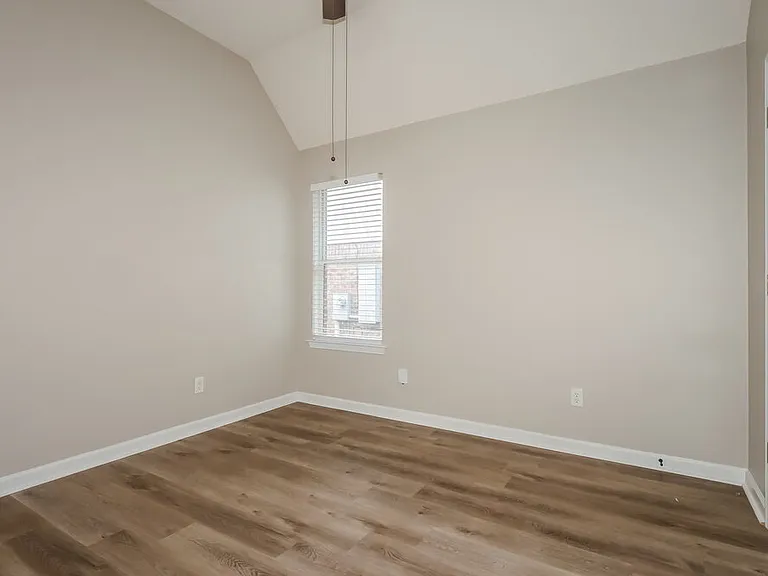 305 Dogwood Spring Dr — Photo 14