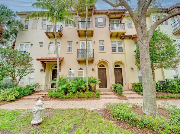 17 Via Floresta Drive #17, Boca Raton, FL 33487