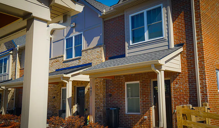 407 Peyton Pl — Photo 3