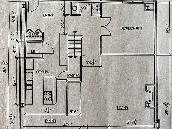 2nd image of 107 N Lakeshore Blvd APT 3I