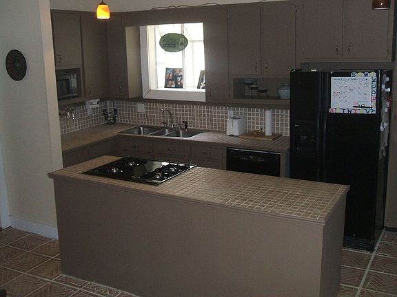 Tile Floor and Countertop