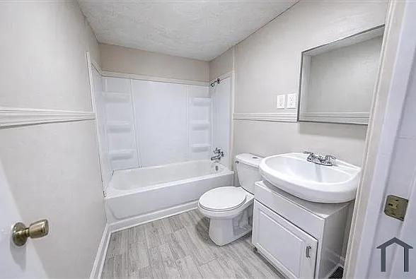3002 S Rybolt Ave — Photo 6