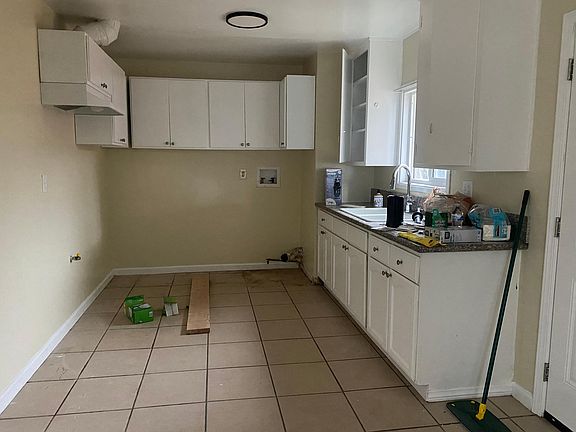 5th image of 13801 Kornblum Ave