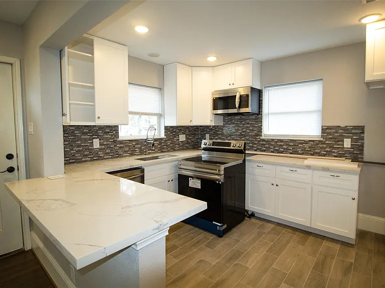 231 Betral St #B — Photo 10