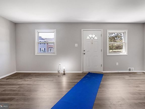 5th image of 9921 Mallard Dr