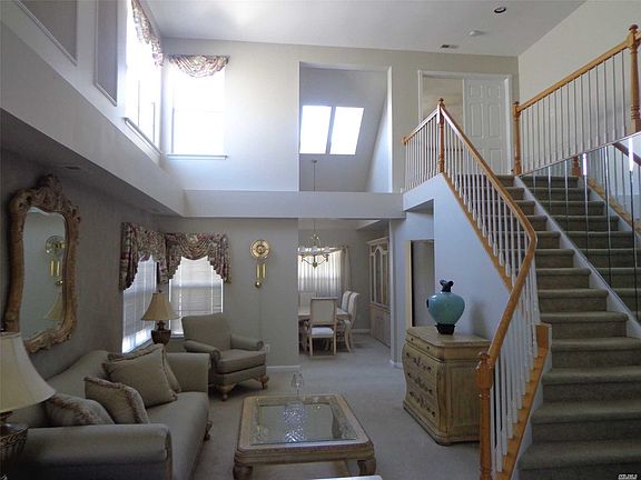 3rd image of 410 Birchwood Park Dr
