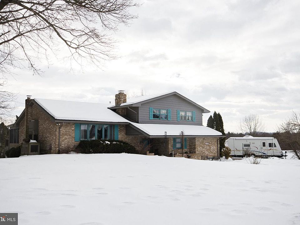 1st image of 128 Circle Dr
