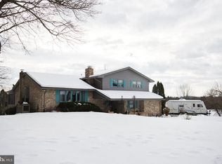 128 Circle Dr, Harrisburg, PA 17112