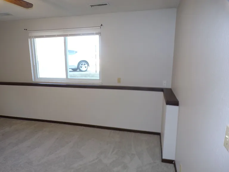152 Edwards St — Photo 5