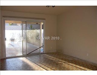 4th image of 328 Greenfield Ln