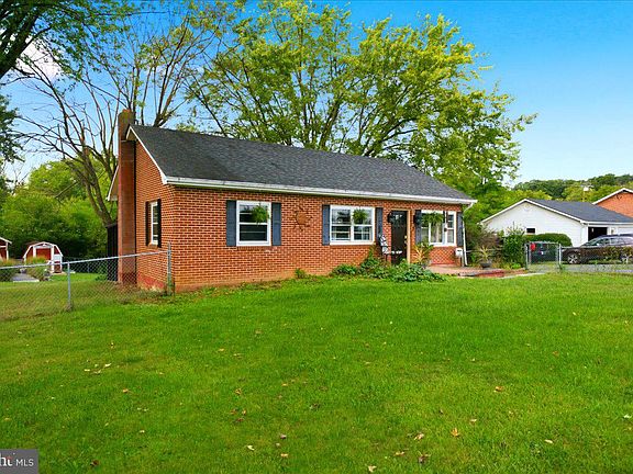2nd image of 1810 Chapel Rd