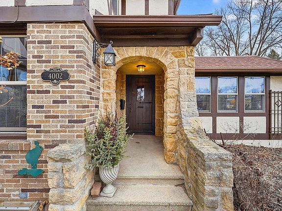 4th image of 4002 Manitou Way