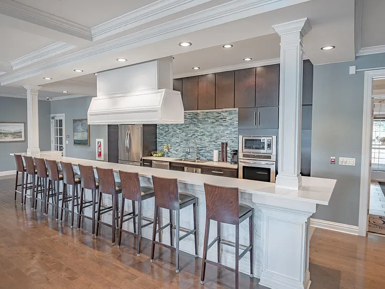 Rochester Village Apartments at Park Place — Photo 17