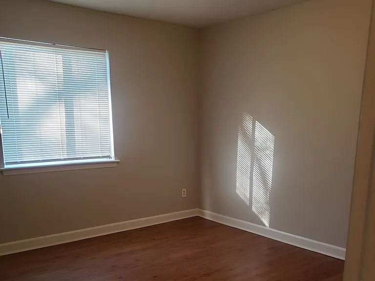 8111 Marcus Ln — Photo 7
