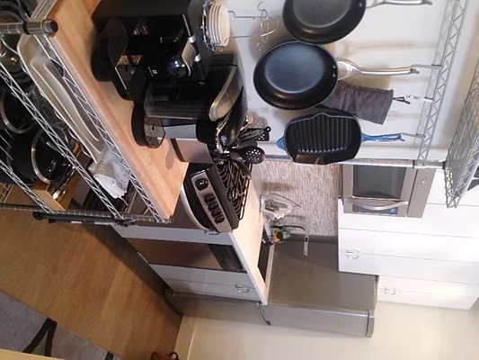 Rented by Cooper & Cooper Real Estate | media 13