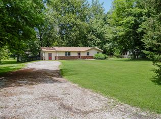 10608 N Gasburg Rd, Mooresville, IN 46158