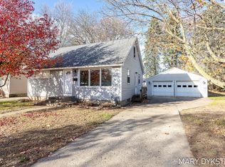 193 E 25th St, Holland, MI