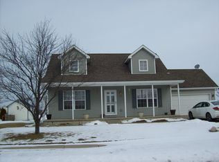 701 Lucy Dr, Westville, IN 46391