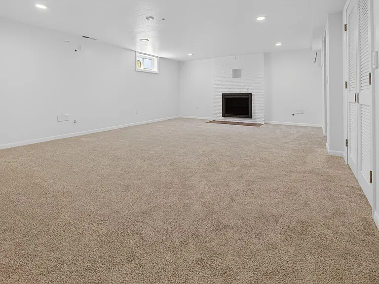 12550 SE 242nd Ave — Photo 35