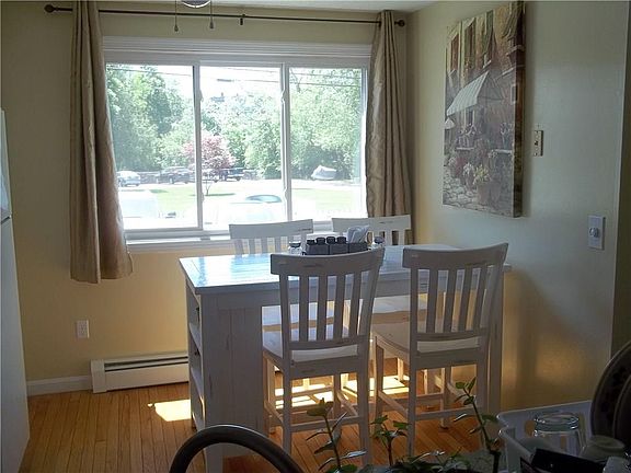 5th image of 86 East Ave