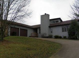 412 Coralwood Dr, Kingsport, TN 37663