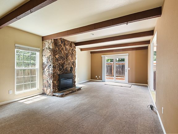 5th image of 109 Ginos Ct
