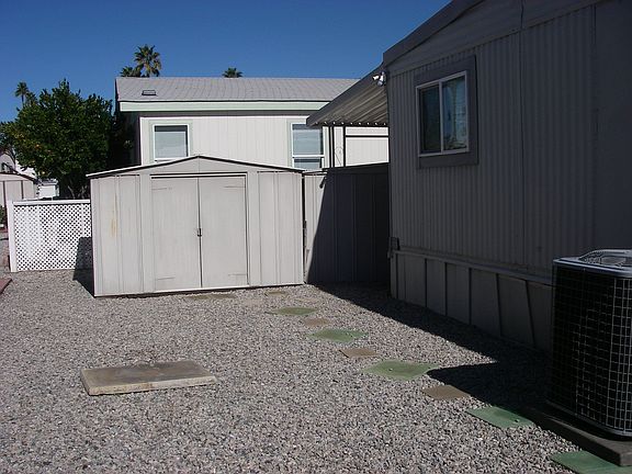 spacious west facing yard