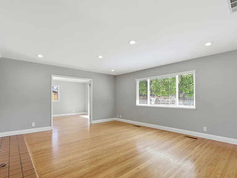 1498 S Mary Ave — Photo 10