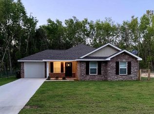 5890 Daffodil Dr, Milton, FL 32570