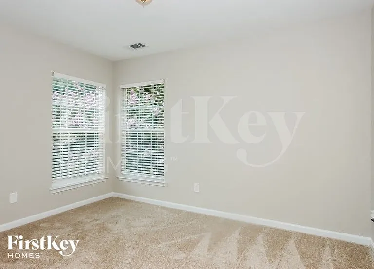 105 Meandering Way Ln — Photo 11