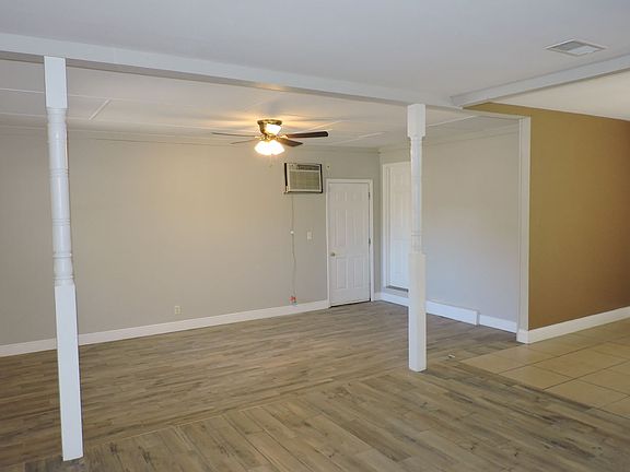 2nd image of 5625 Graymont Ln