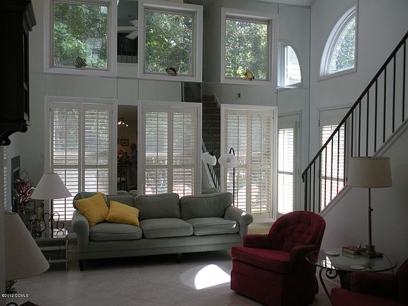 5th image of 501 Cedarwood Drive