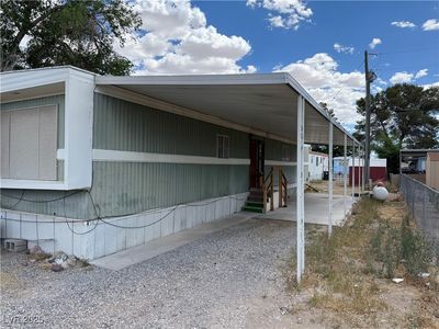 201 W Comstock Cir N, Pahrump, NV, 89048