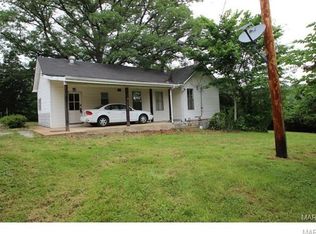 810 Koehler Dr, Fenton, MO 63026