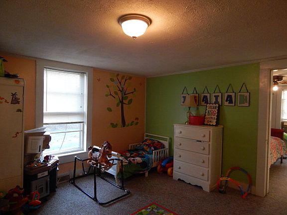4th image of 109 Lawson St
