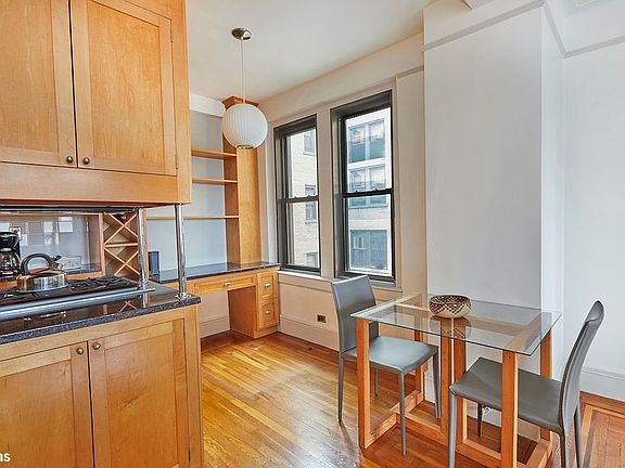 2nd image of 315 W 86th St APT 14D