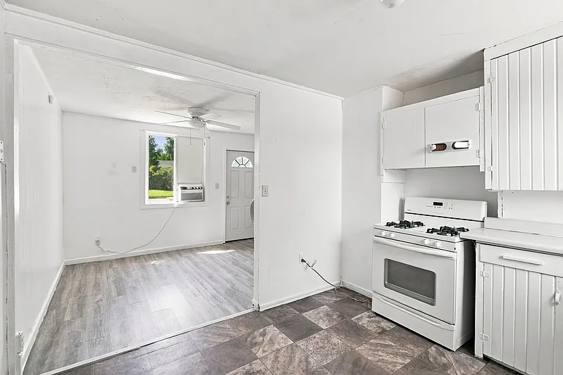 904 Willsie Ave — Photo 4