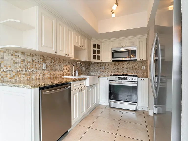 11549 SW 109th Rd #27D — Photo 7